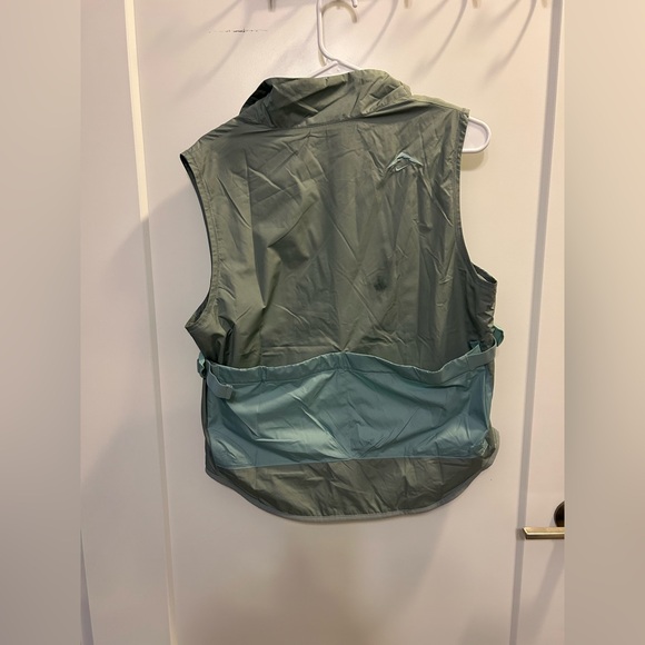 NWT Nike Women’s Repel Trail Running Vest in Mica Mint Green - Picture 10 of 14